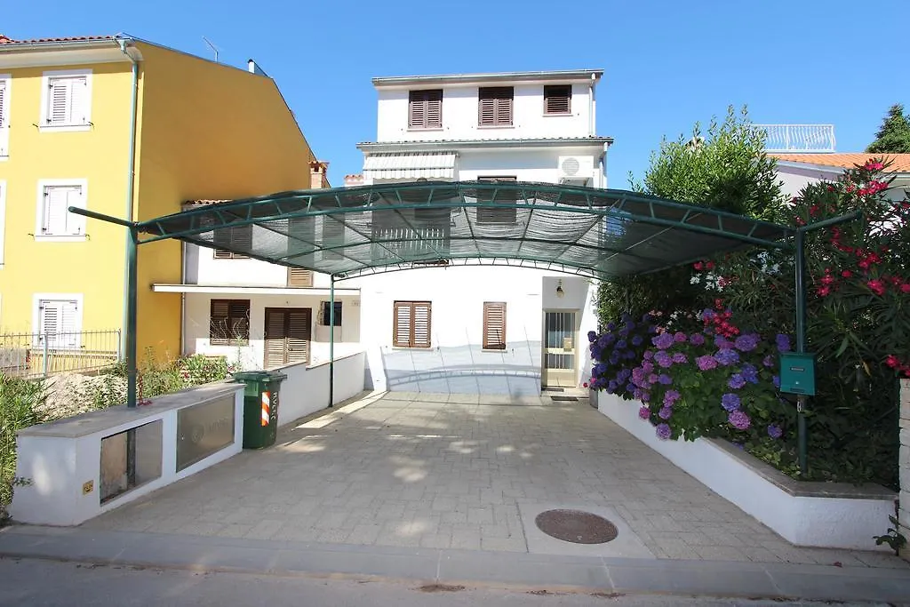 Studio Bingo Rovinj 0*,